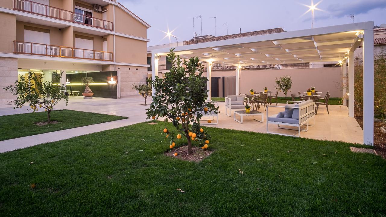 Netum Hotel Noto Exteriér fotografie